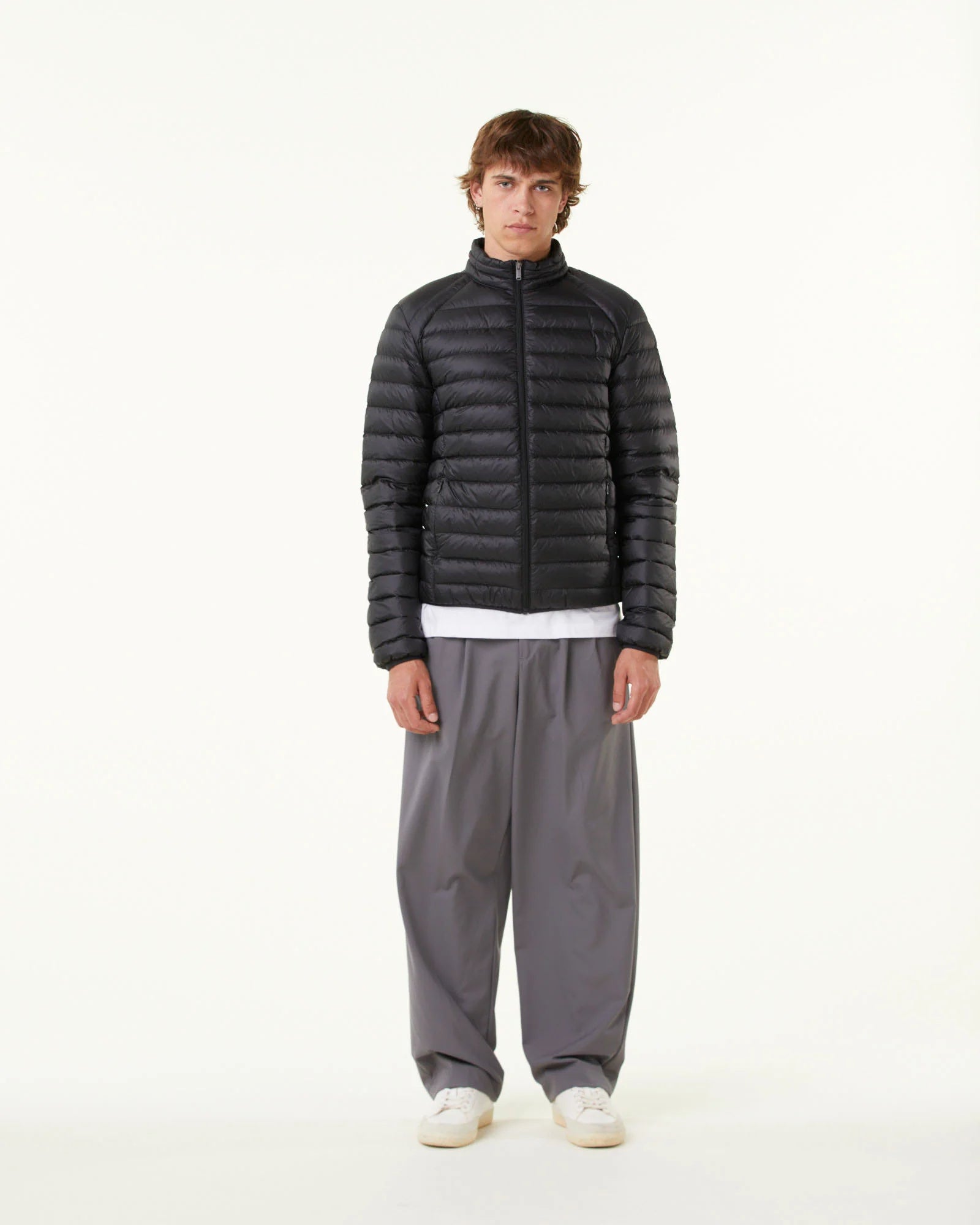 Piumino leggero con cappuccio Jott