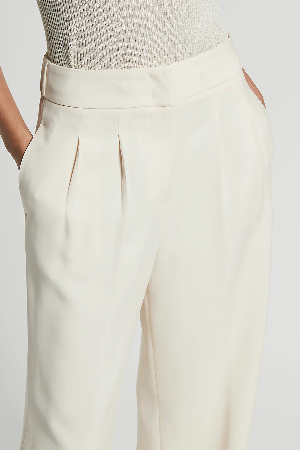 Pantalone con pences Peserico